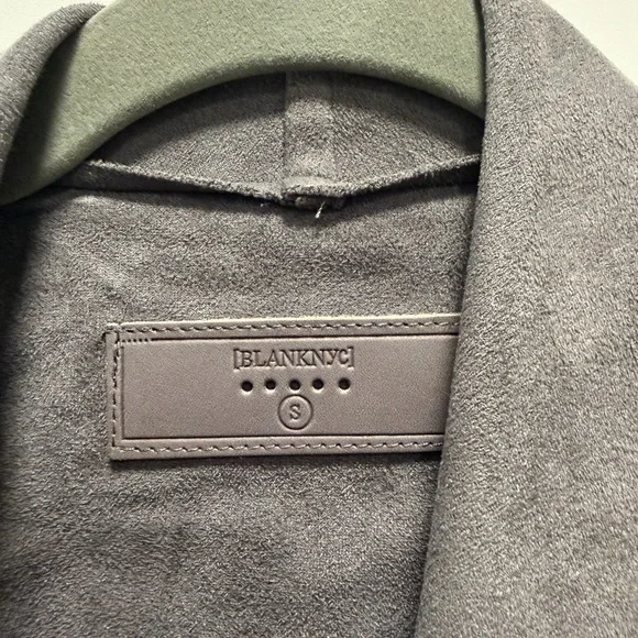 Blank NYC Womens Grey Suede Draped Zip Front Jacket - Picture 4 of 4